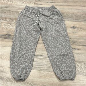 Women’s Gray Leopard Print Joggers